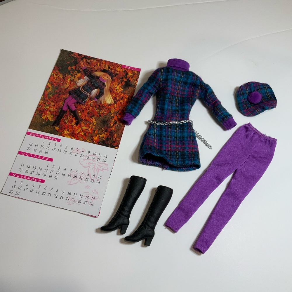 Set of 4 Barbie Mattel Spectacular Seasons Fashion Avenue Outfits circa 1996